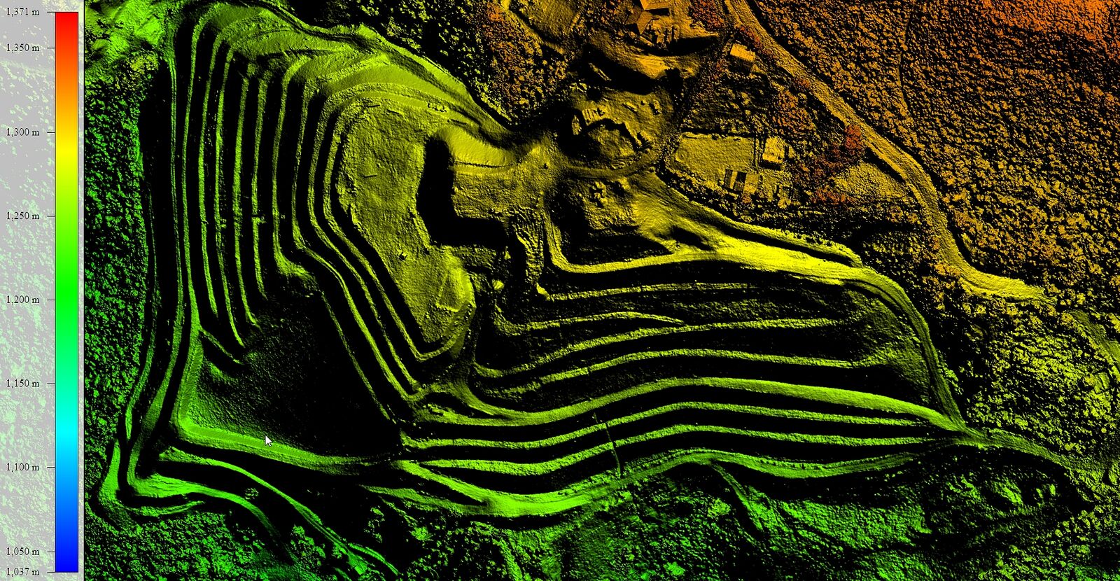 Modelo digital de elevación con rampa de color sobre un relleno sanitario